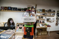 25x25 amb Xarim Aresté  a la llibreria LA Carbonera del barri de Poble Sec (Barcelona) 